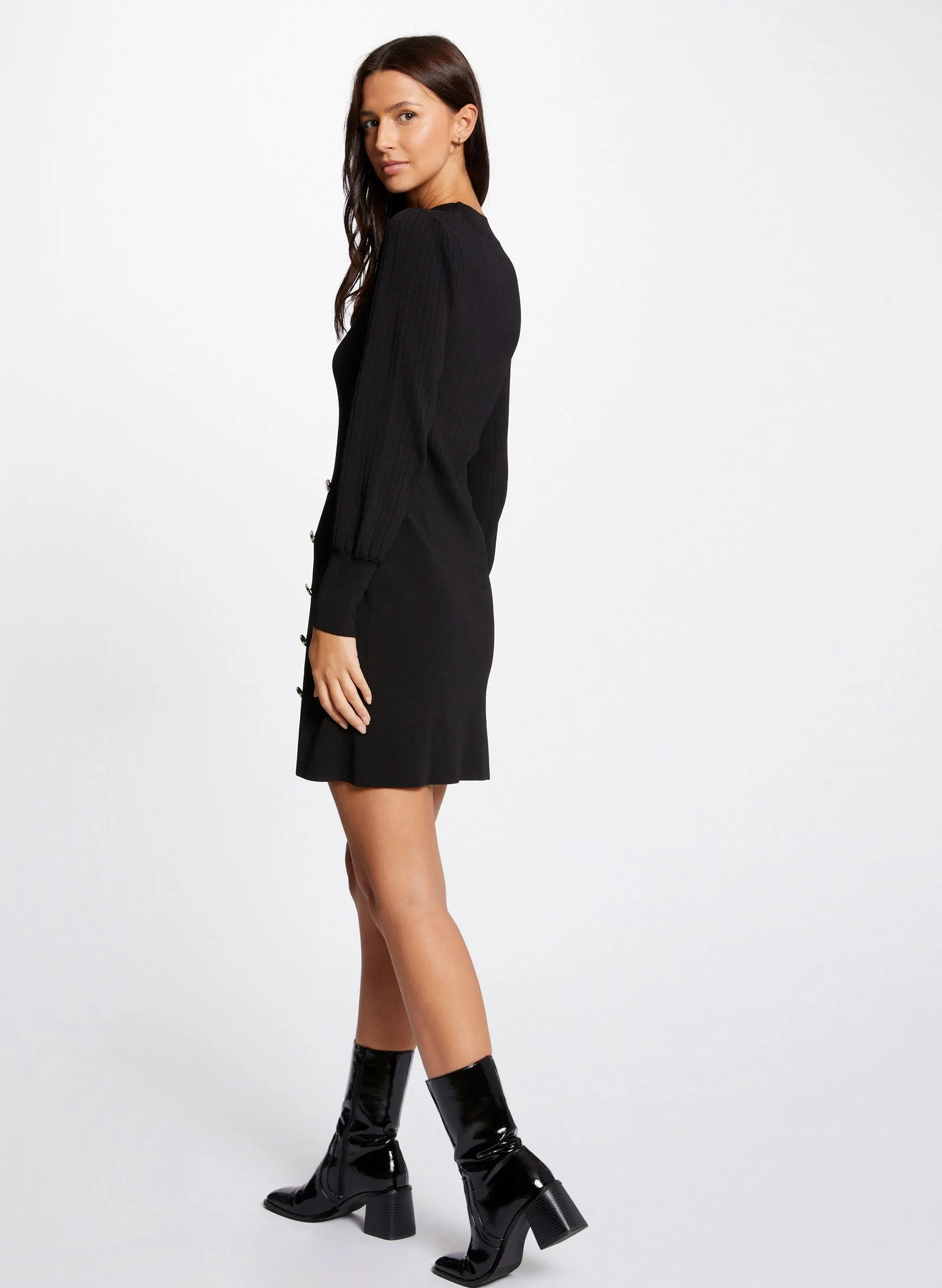 RMBILLE - Vestido tipo jersey ajustado con cuello alto en negro