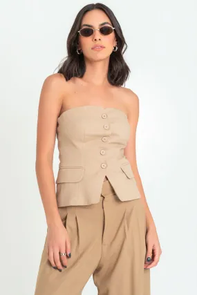Top strapless de fit ajustado con botones