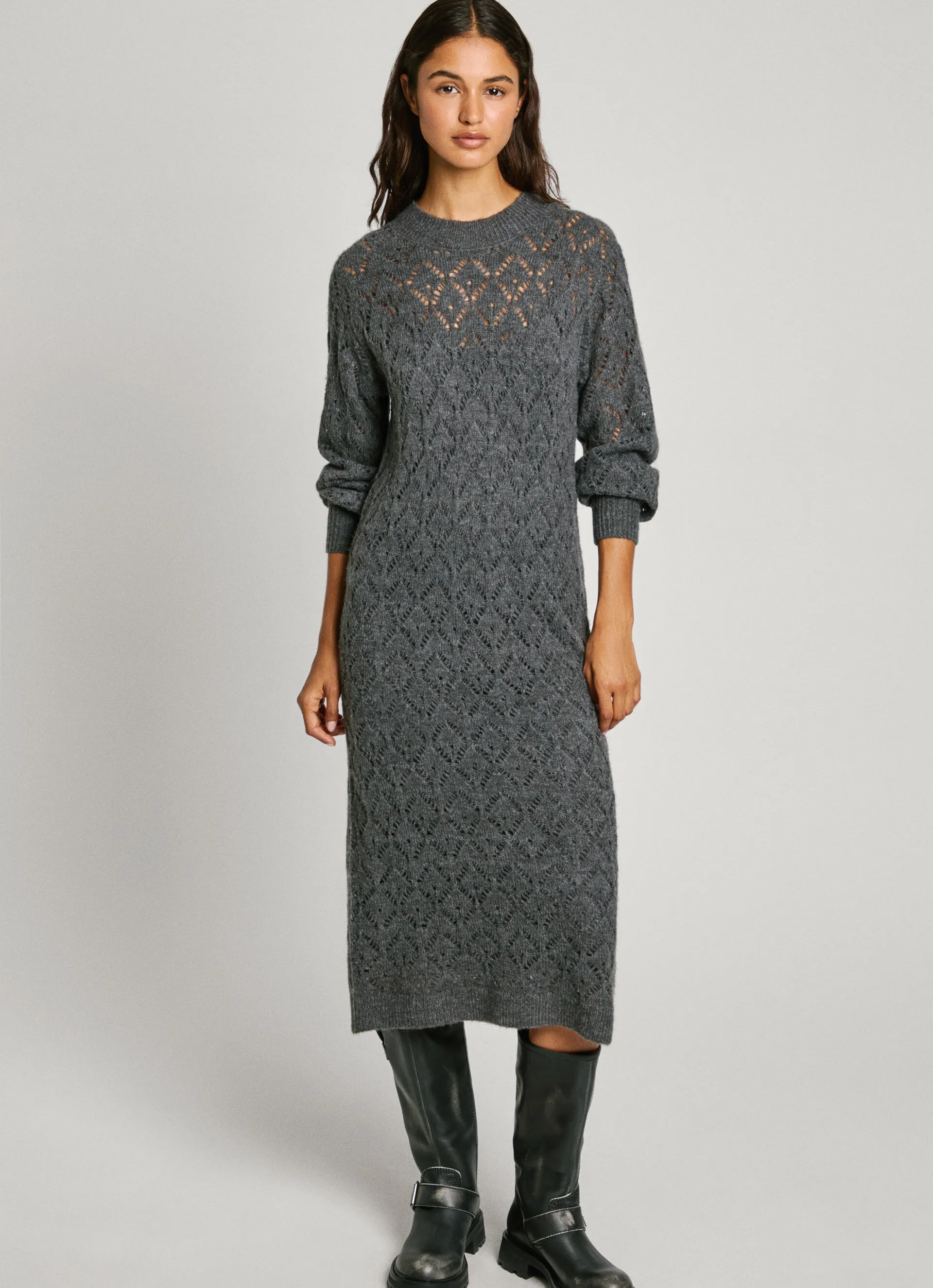 vestido midi calado